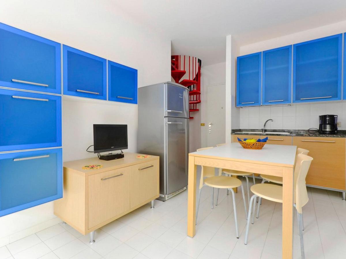 Apartment Parco Hemingway-4 By Interhome Lignano Sabbiadoro Ngoại thất bức ảnh